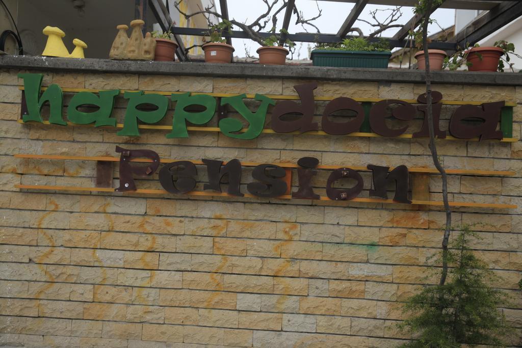 Happydocia Bed and Breakfast Göreme Exteriör bild
