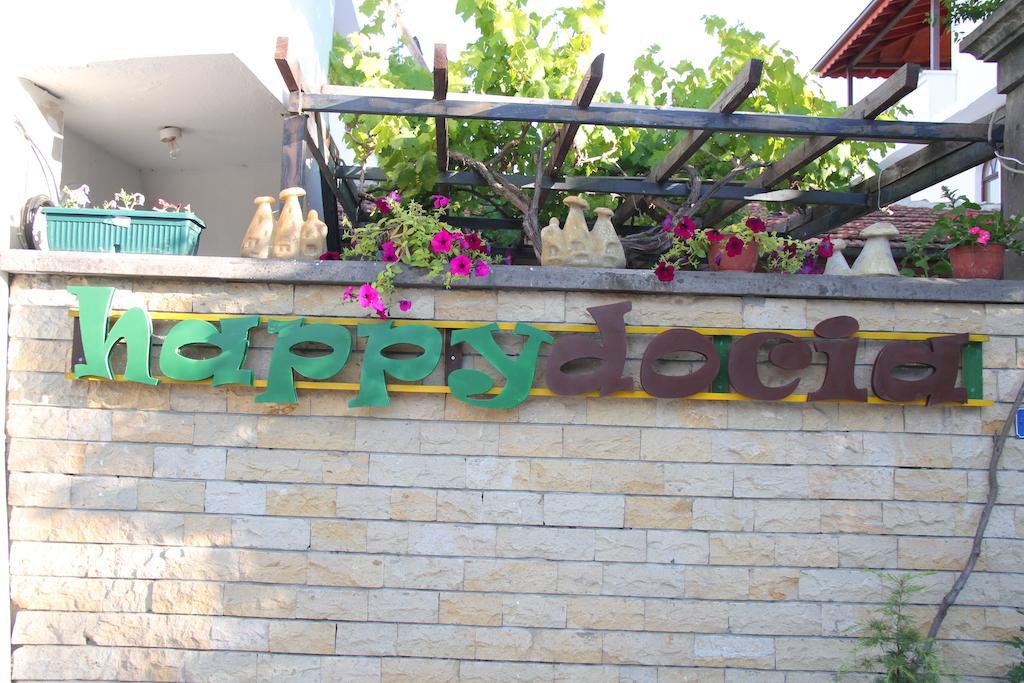 Happydocia Bed and Breakfast Göreme Exteriör bild