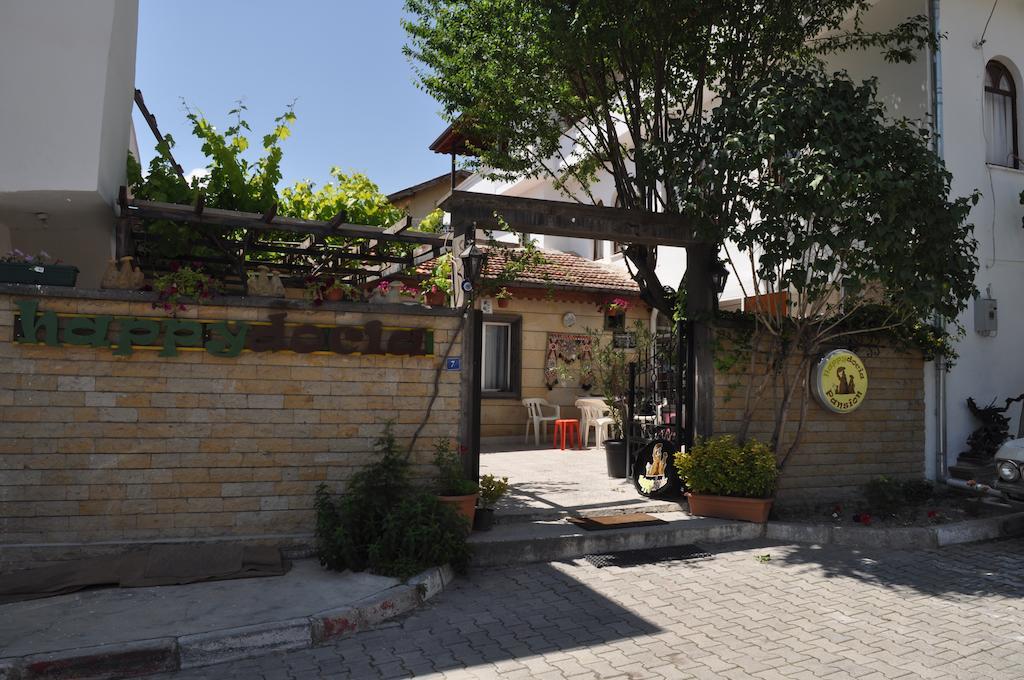 Happydocia Bed and Breakfast Göreme Exteriör bild